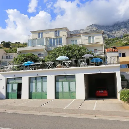 Apartments&rooms With Parking Space Tucepi, Makarska - 5263 3* Tučepi