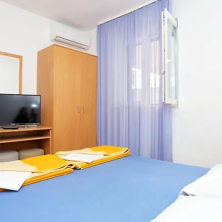 And With Parking Space Tucepi, Makarska - 5263 Tučepi