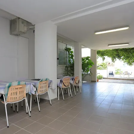 بيت ضيافة And With Parking Space Tucepi, Makarska - 5263 Tučepi