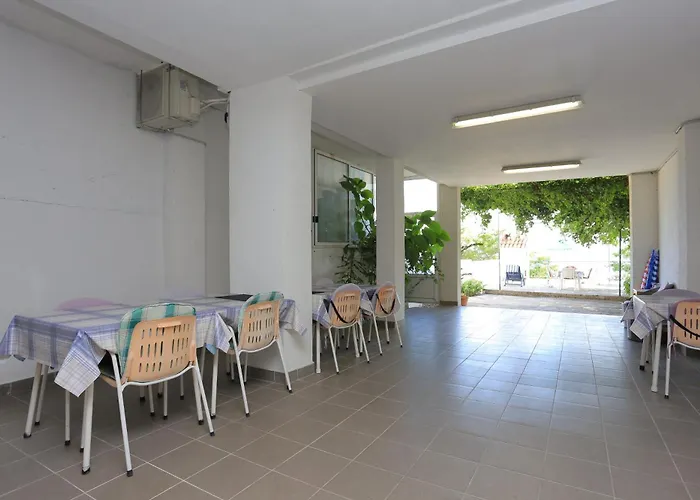 بيت ضيافة And With Parking Space Tucepi, Makarska - 5263 Tučepi